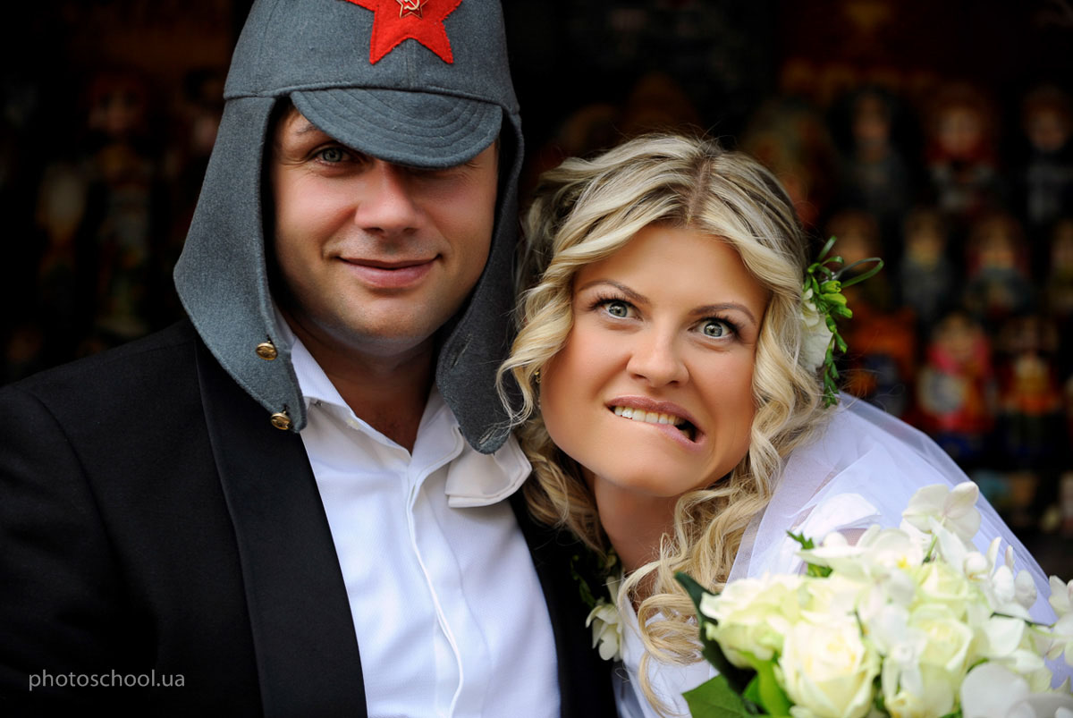Весільна фотографія: робота зі світлом та простором на відкритій локації