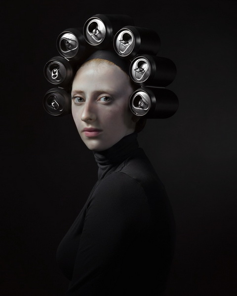Hendrik Kerstens - Paula, серія портретів про проблему переробки відходів