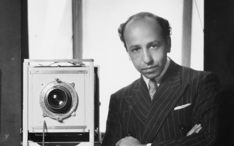 Фотограф Юсуф Карш у студії — портрет майстра портретної фотографії XX століття