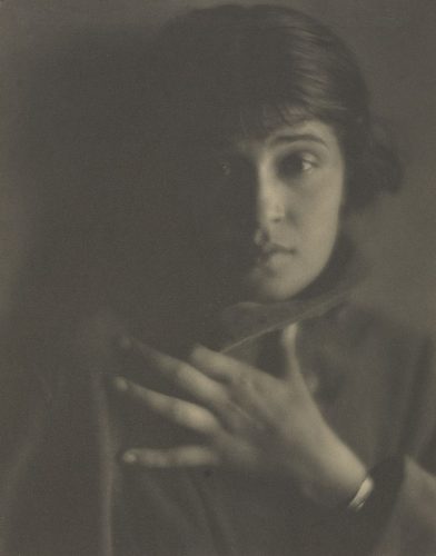 Edward Weston. Portrait of Tina Modotti